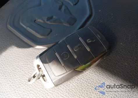 2019 Ram 1500 Rebel 4X4 6'4 Box z USA, uszkodzony, nr VIN 1C6SRFET0KN831726